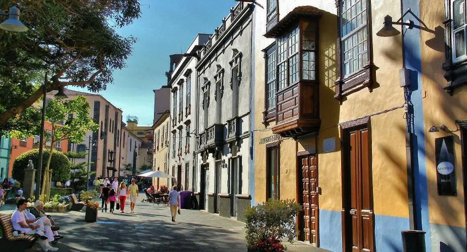Norasuites 28 La Laguna  0*, La Laguna (Tenerife) Spain